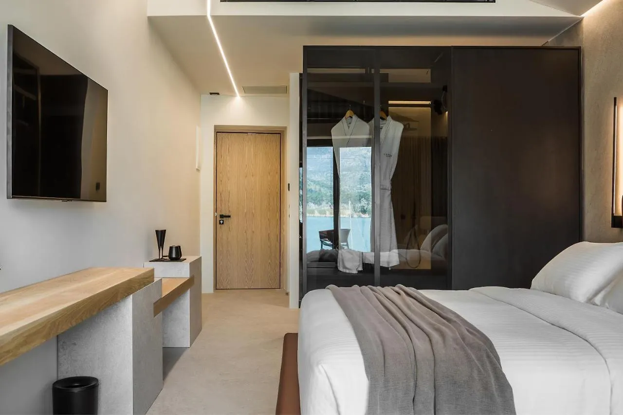Canale Hotel & Suites Argostoli  4*, Argostoli (Kefalonia)
